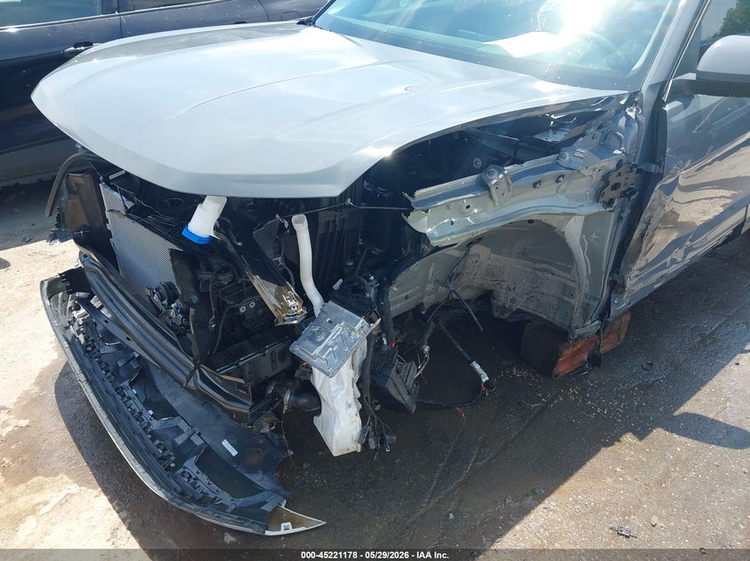 2026 Volkswagen Atlas VIN 1V2HN2CA8TC558099 IAAI salvage auction — FRONT END, Salvage Title, sold $11,100 on 2026-07-29 (photo 6)