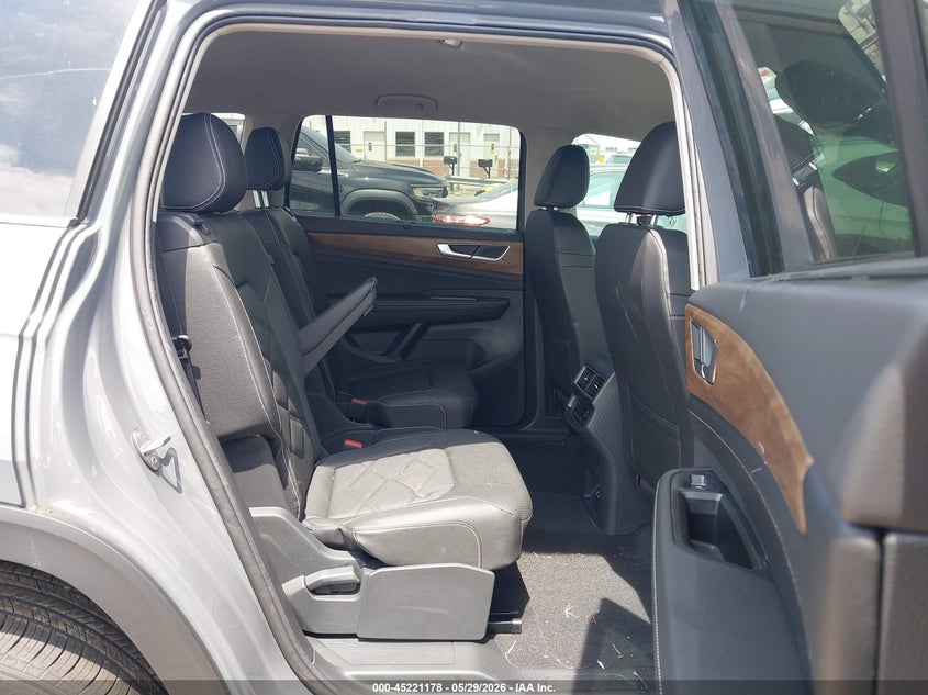 2026 Volkswagen Atlas VIN 1V2HN2CA8TC558099 IAAI salvage auction — FRONT END, Salvage Title, sold $11,100 on 2026-07-29 (photo 8)