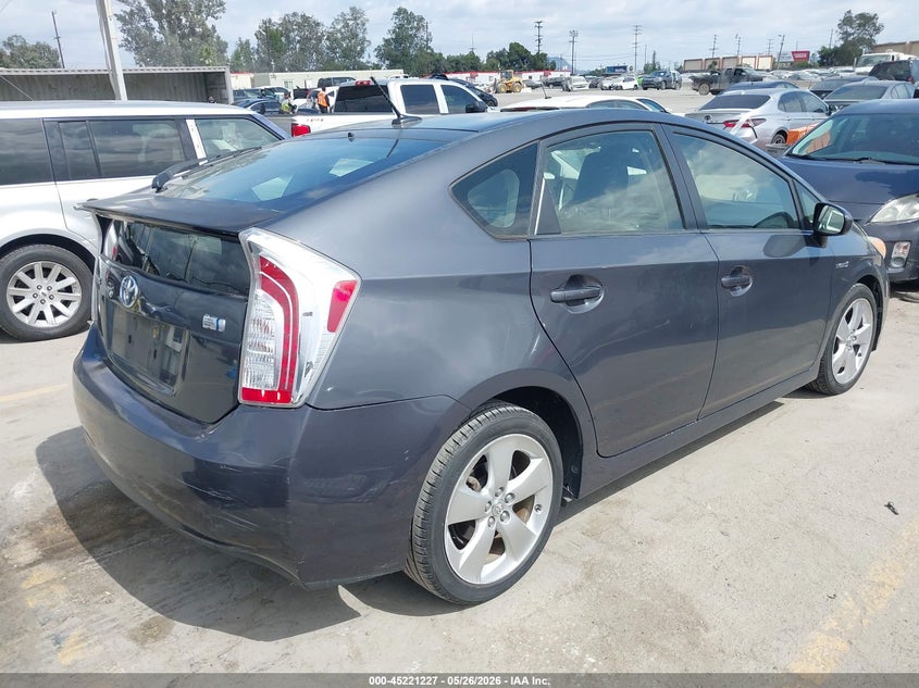 2013 Toyota Prius VIN JTDKN3DU6D5556881 IAAI salvage auction — UNDERCARRIAGE, Salvage Title, sold $3,250 on 2026-07-15 (photo 4)