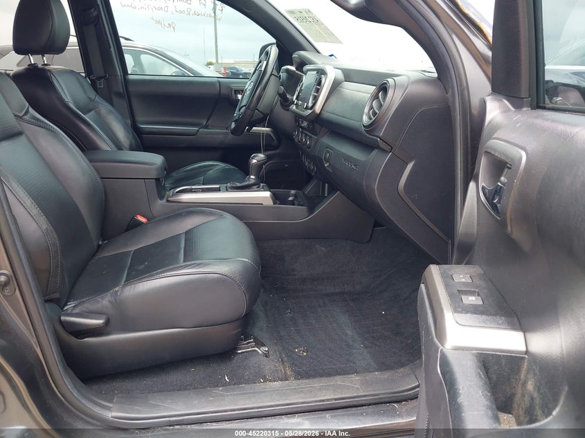 2022 Toyota Tacoma VIN 3TMEZ5CN4NM174559 IAAI salvage auction — FRONT END, Salvage Title, sold $25 on 2026-07-29 (photo 5)