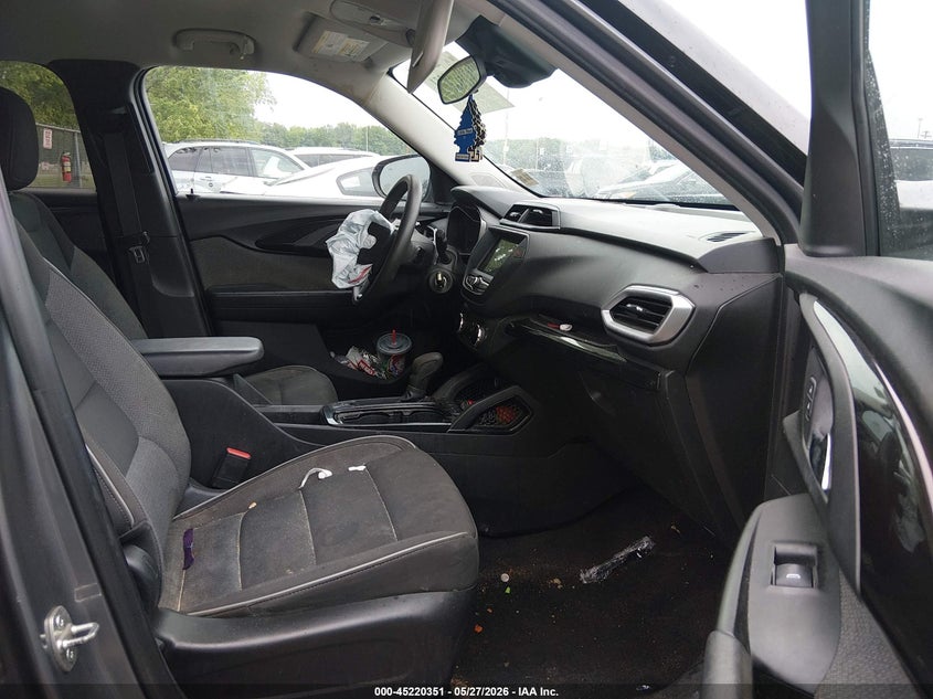 2021 Chevrolet Trailblazer VIN KL79MNSL9MB040942 IAAI salvage auction — FRONT END, Salvage (New Jersey), sold $925 on 2026-07-27 (photo 5)