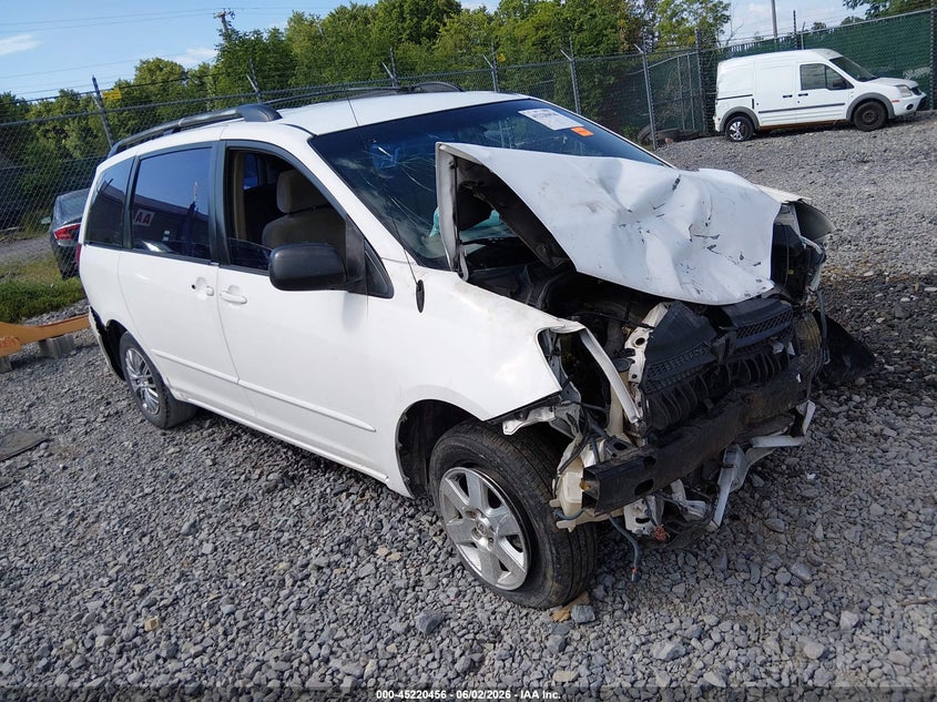 2005 Toyota Sienna VIN 5TDZA23C75S313167 IAAI salvage auction — FRONT END, Salvage (West Virginia), sold $100 on 2026-07-22 (photo 1)