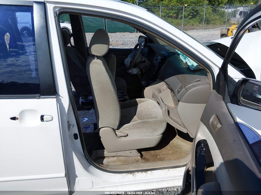 2005 Toyota Sienna VIN 5TDZA23C75S313167 IAAI salvage auction — FRONT END, Salvage (West Virginia), sold $100 on 2026-07-22 (photo 5)