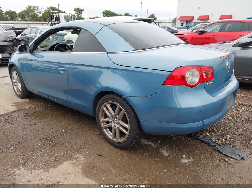 2008 Volkswagen Eos VIN WVWFA71F98V001925 IAAI salvage auction — WATER/FLOOD, Salvage (Texas), sold $400 on 2026-07-28 (photo 3)