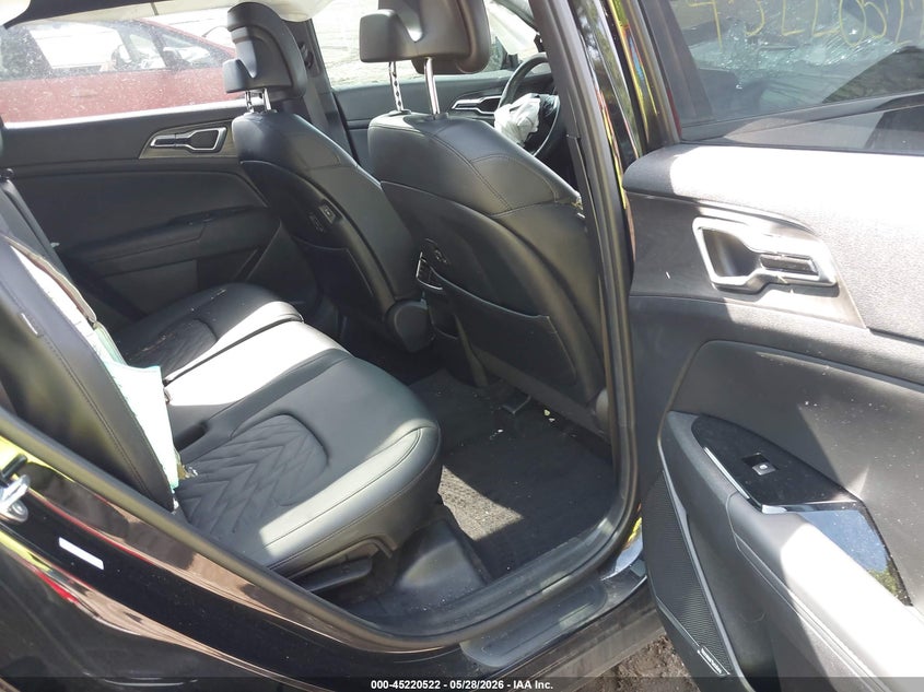 2025 Kia Sportage VIN 5XYK7CDF5SG271508 IAAI salvage auction — LEFT FRONT, Salvage Title, sold $3,800 on 2026-07-29 (photo 8)