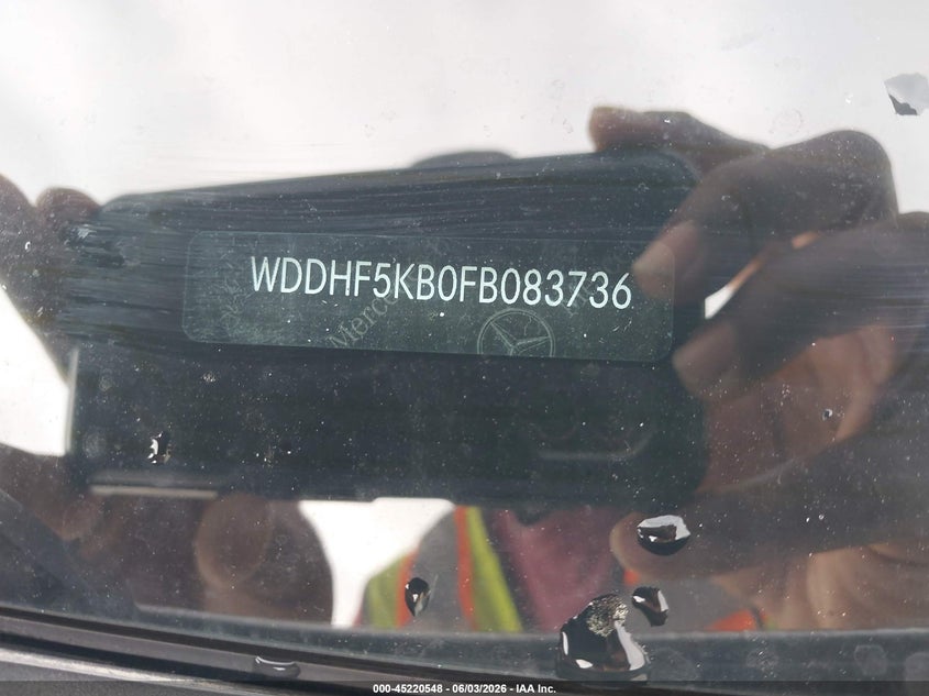 2015 Mercedes-benz E-klasse VIN WDDHF5KB0FB083736 IAAI salvage auction — FRONT END, Salvage Title, sold $3,850 on 2026-07-29 (photo 9)