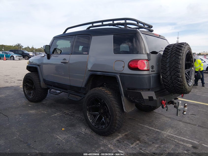 2008 Toyota Fj cruiser VIN JTEBU11F98K002539 IAAI salvage auction — RIGHT SIDE, Rebuildable (Florida), sold $5,000 on 2026-07-30 (photo 3)
