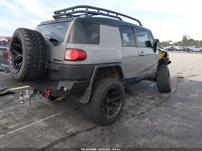 2008 Toyota Fj cruiser VIN JTEBU11F98K002539 IAAI salvage auction — RIGHT SIDE, Rebuildable (Florida), sold $5,000 on 2026-07-30 (photo 4)