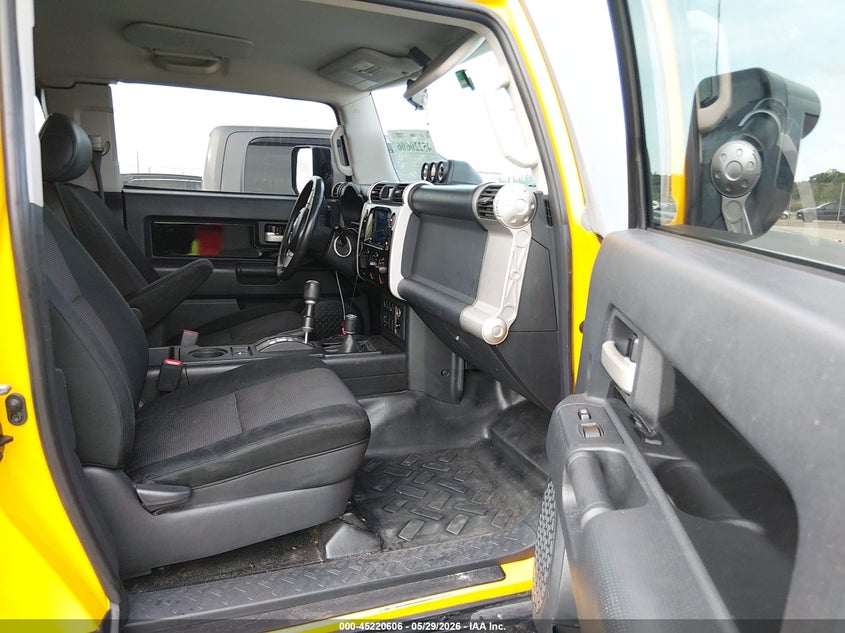 2008 Toyota Fj cruiser VIN JTEBU11F98K002539 IAAI salvage auction — RIGHT SIDE, Rebuildable (Florida), sold $5,000 on 2026-07-30 (photo 5)