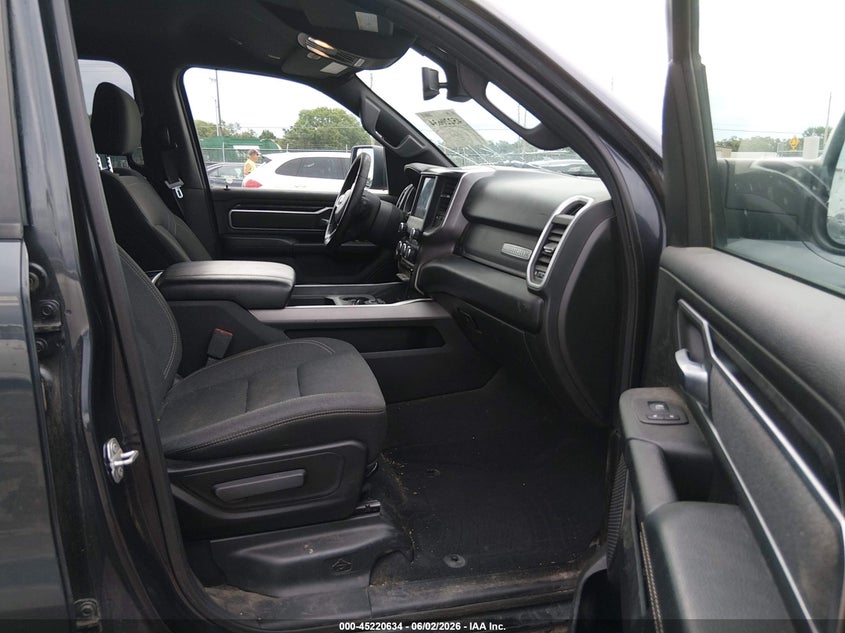 2019 Ram 1500 VIN 1C6SRFFTXKN665097 IAAI salvage auction — HAIL, Salvage (Kansas), sold $10,400 on 2026-07-31 (photo 5)
