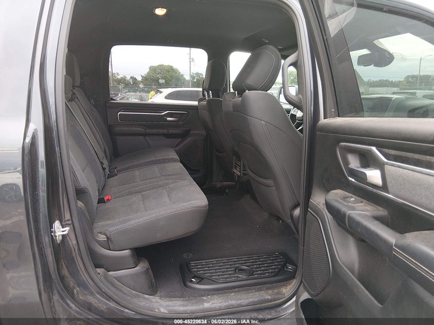 2019 Ram 1500 VIN 1C6SRFFTXKN665097 IAAI salvage auction — HAIL, Salvage (Kansas), sold $10,400 on 2026-07-31 (photo 8)