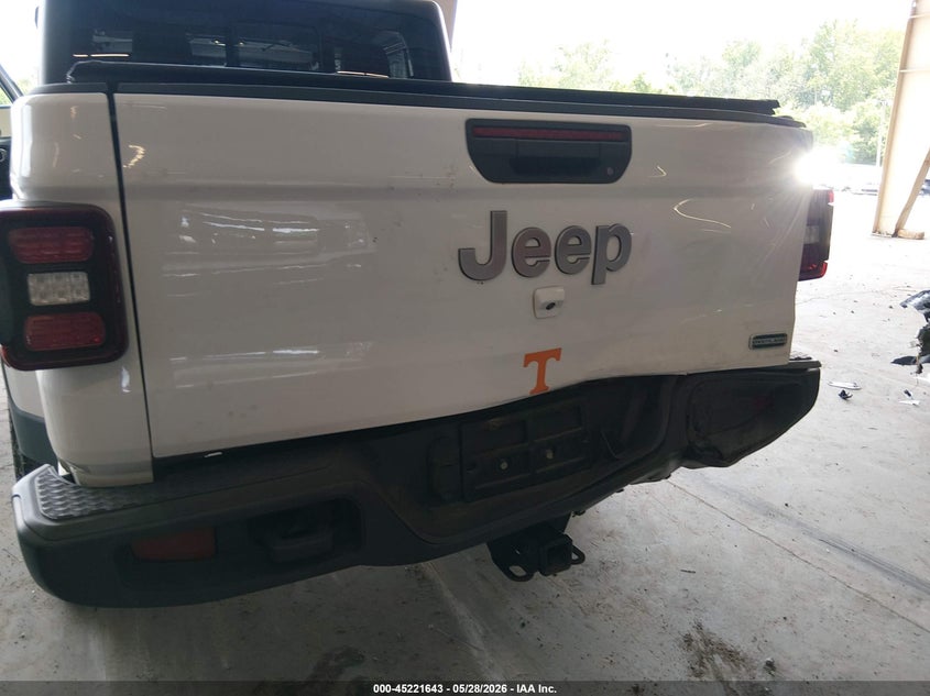 2020 Jeep Gladiator VIN 1C6HJTFG1LL103492 IAAI salvage auction — REAR END, Salvage Title, sold $17,700 on 2026-07-29 (photo 6)