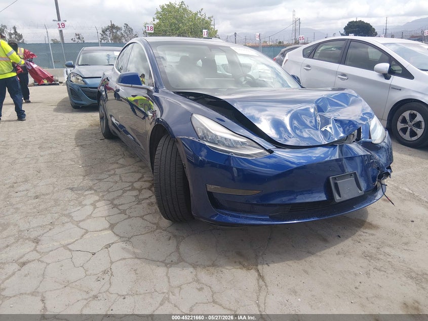 2019 Tesla Model 3 VIN 5YJ3E1EB9KF433139 IAAI salvage auction — FRONT END, Salvage Title, sold $5,550 on 2026-07-16 (photo 1)