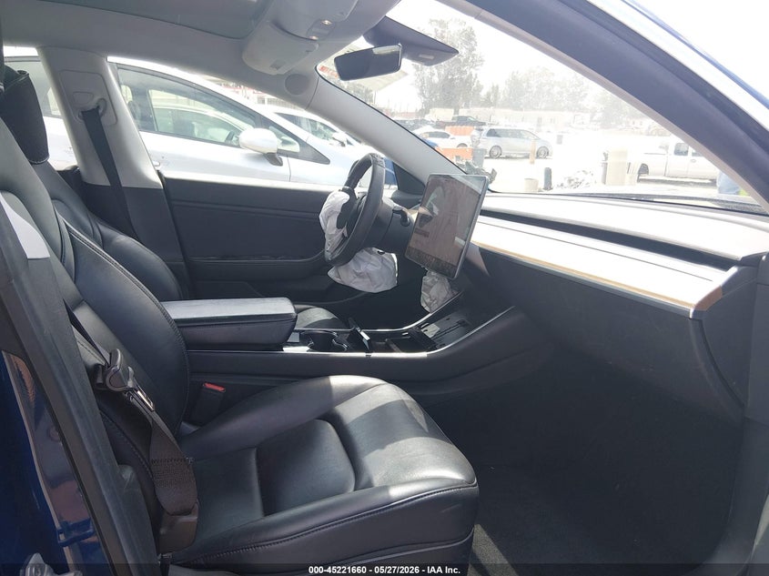 2019 Tesla Model 3 VIN 5YJ3E1EB9KF433139 IAAI salvage auction — FRONT END, Salvage Title, sold $5,550 on 2026-07-16 (photo 5)