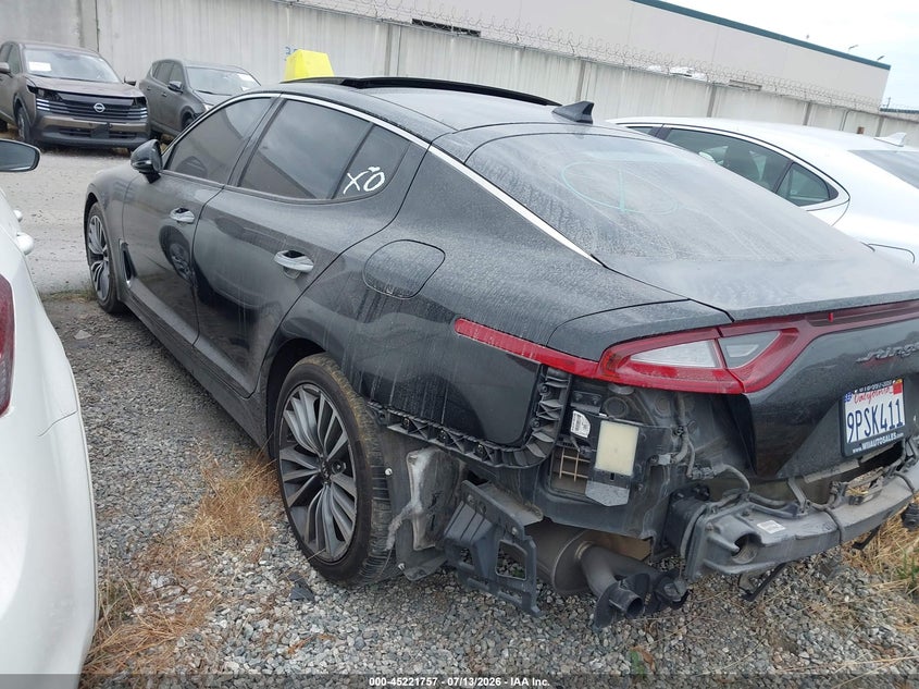 2018 Kia Stinger VIN KNAE25LA3J6013922 IAAI salvage auction — REAR END, Salvage Title, sold $3,300 on 2026-07-15 (photo 3)