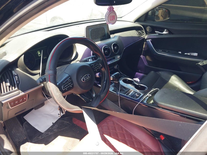 2018 Kia Stinger VIN KNAE25LA3J6013922 IAAI salvage auction — REAR END, Salvage Title, sold $3,300 on 2026-07-15 (photo 8)