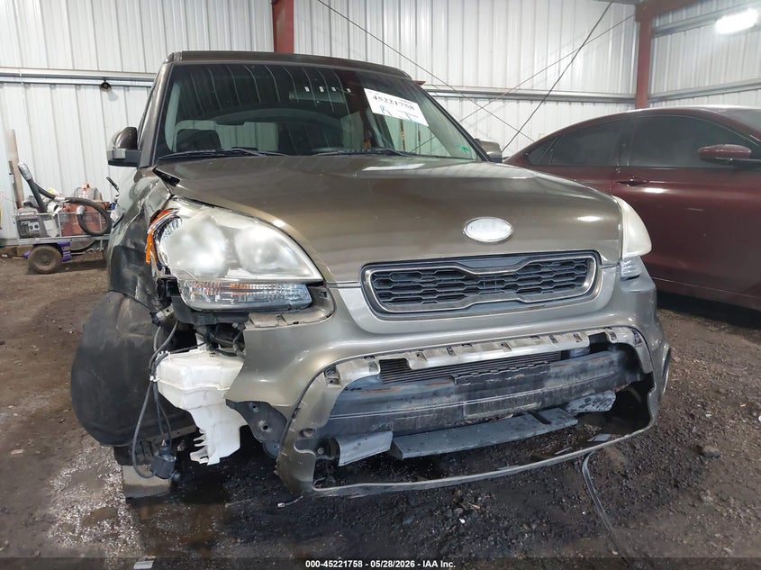 2013 Kia Soul VIN KNDJT2A51D7561337 IAAI salvage auction — FRONT END, Salvage Title, sold $450 on 2026-07-09 (photo 6)