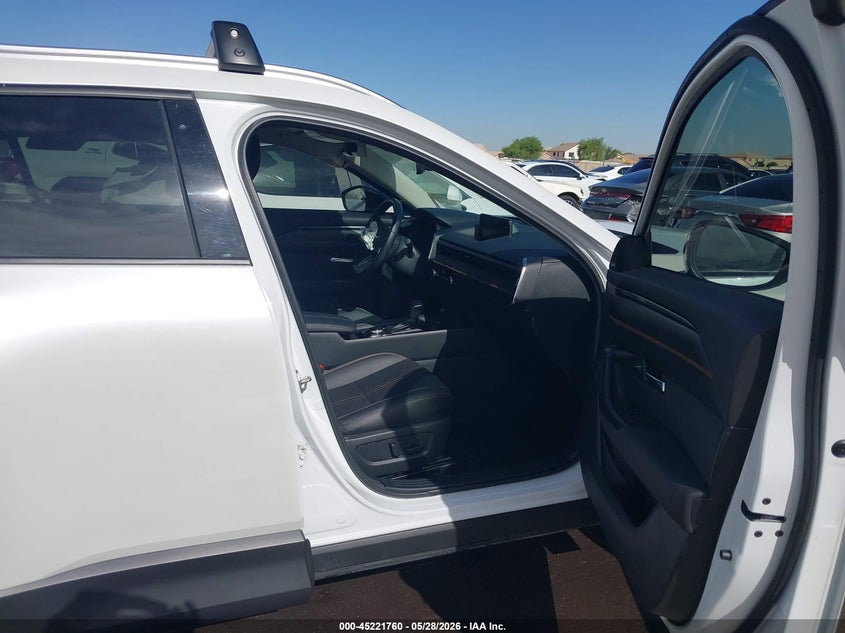 2025 Mazda Cx-50 VIN 7MMVAAEW2SN130177 IAAI salvage auction — FRONT END, Salvage Title, sold $14,400 on 2026-08-01 (photo 5)