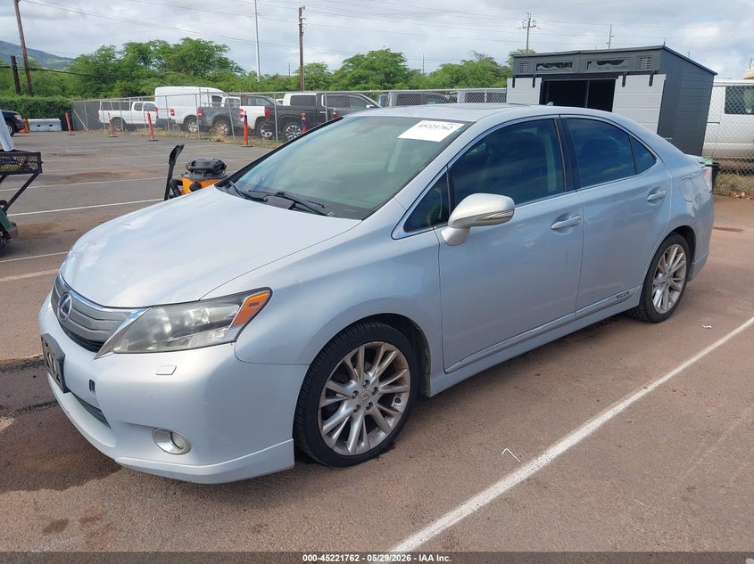 2010 Lexus Hs 250h VIN JTHBB1BA4A2002921 IAAI salvage auction — NORMAL WEAR, Clear (Hawaii), sold $450 on 2026-07-28 (photo 2)