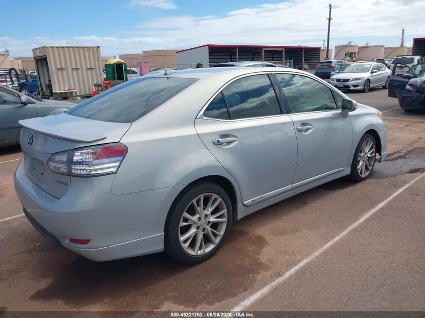 2010 Lexus Hs 250h VIN JTHBB1BA4A2002921 IAAI salvage auction — NORMAL WEAR, Clear (Hawaii), sold $450 on 2026-07-28 (photo 4)
