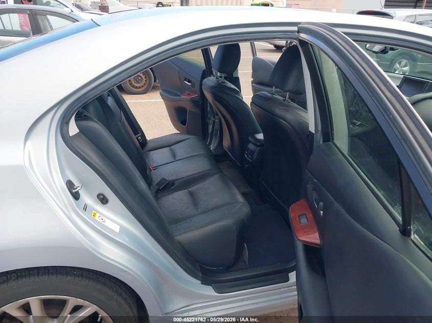 2010 Lexus Hs 250h VIN JTHBB1BA4A2002921 IAAI salvage auction — NORMAL WEAR, Clear (Hawaii), sold $450 on 2026-07-28 (photo 8)