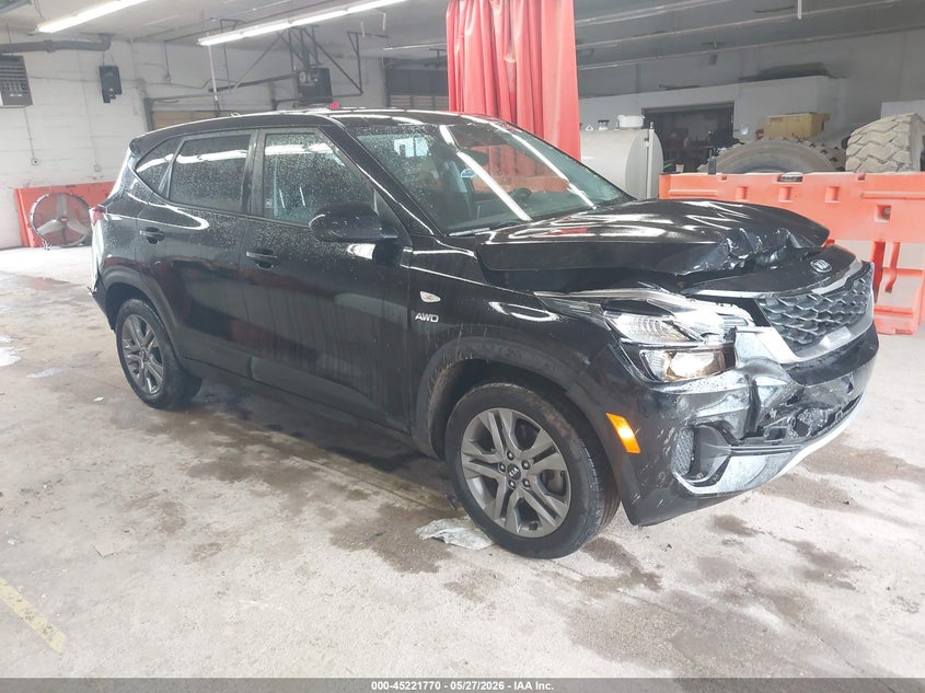 2021 Kia Seltos VIN KNDEPCAAXM7186072 IAAI salvage auction — FRONT & REAR, Salvage Title, sold $4,250 on 2026-07-15 (photo 1)