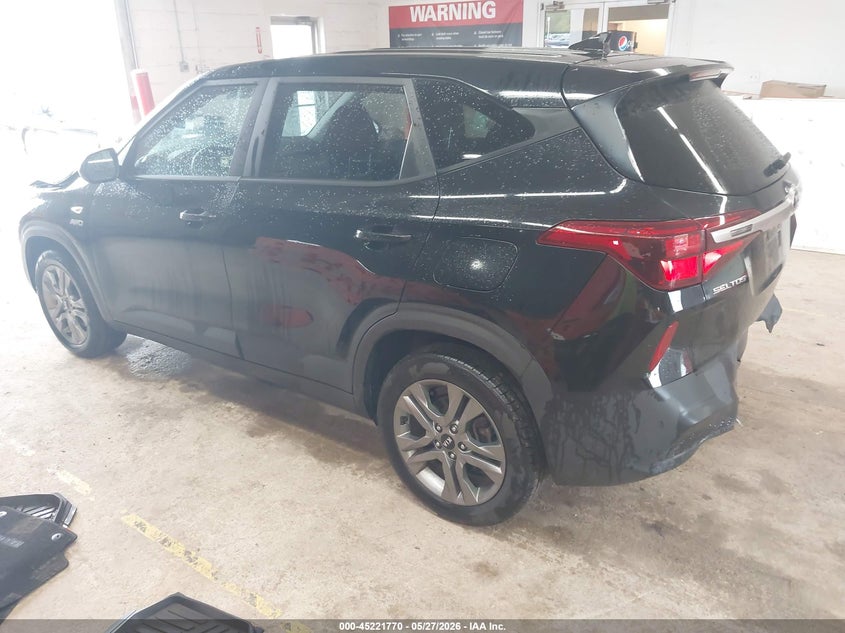 2021 Kia Seltos VIN KNDEPCAAXM7186072 IAAI salvage auction — FRONT & REAR, Salvage Title, sold $4,250 on 2026-07-15 (photo 3)