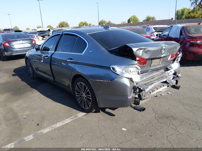 2018 BMW 5er VIN WBAJA9C53JB249439 IAAI salvage auction — REAR END, Salvage Title, sold $1,900 on 2026-07-10 (photo 3)