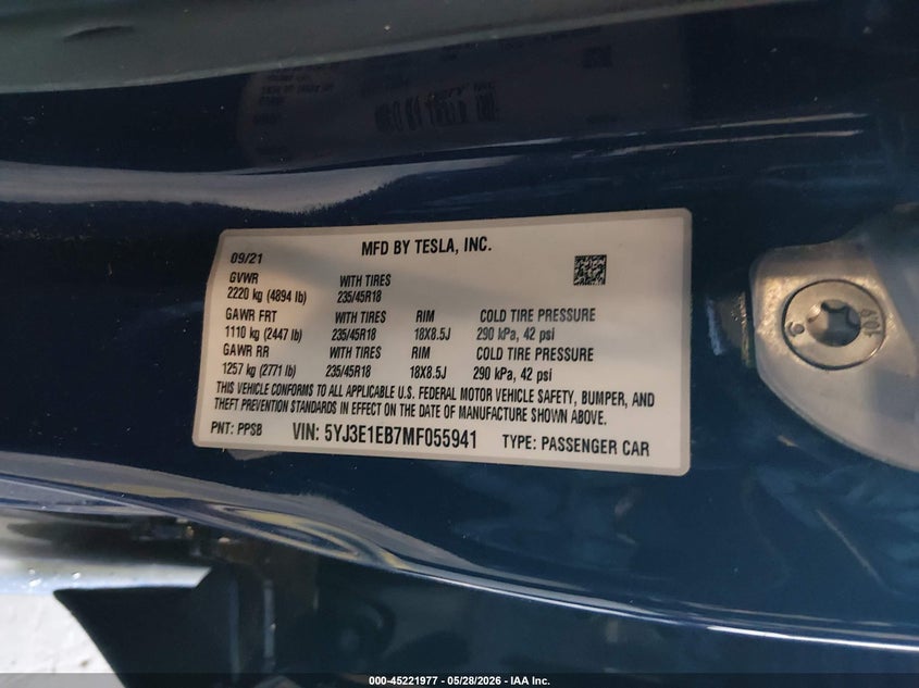 2021 Tesla Model 3 VIN 5YJ3E1EB7MF055941 IAAI salvage auction — LEFT SIDE, Salvage Title, sold $7,425 on 2026-09-03 (photo 9)