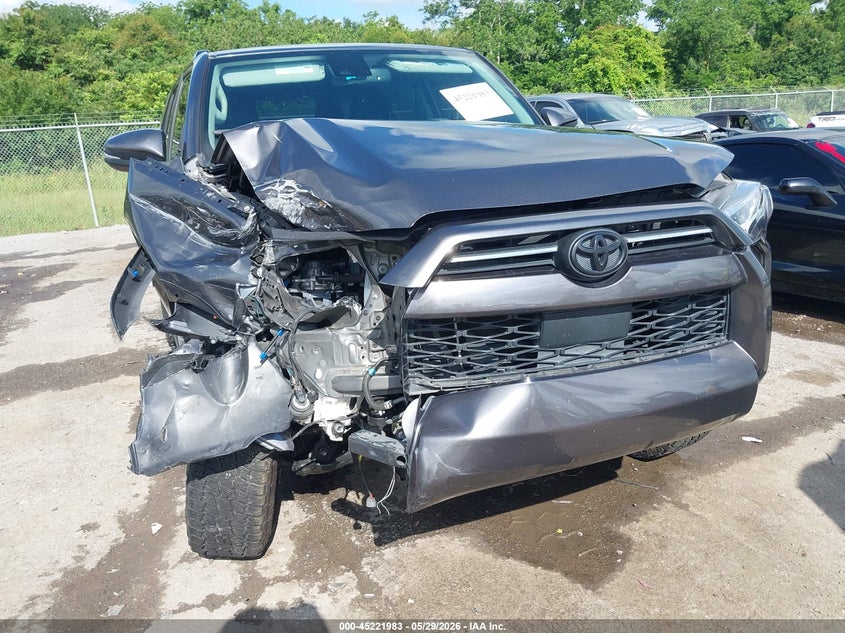 2022 Toyota 4runner VIN JTENU5JR2N5985640 IAAI salvage auction — FRONT END, Salvage Title, sold $13,025 on 2026-07-14 (photo 6)