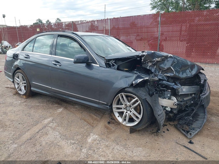 2014 Mercedes-benz C-klasse VIN WDDGF4HB8EA909329 IAAI salvage auction — FRONT END, Salvage Title, sold $400 on 2026-07-16 (photo 1)
