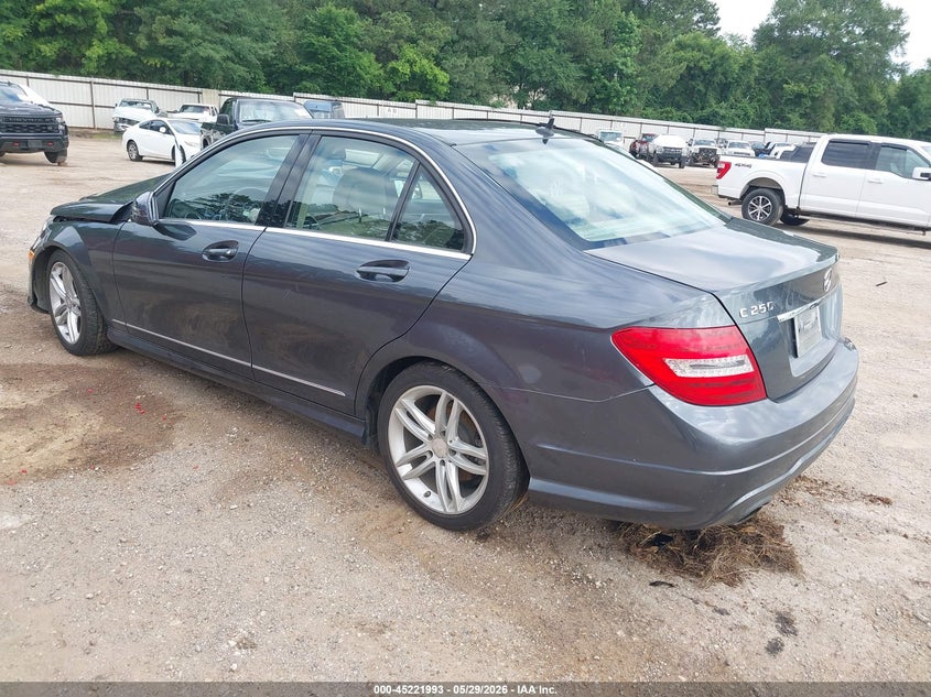 2014 Mercedes-benz C-klasse VIN WDDGF4HB8EA909329 IAAI salvage auction — FRONT END, Salvage Title, sold $400 on 2026-07-16 (photo 3)