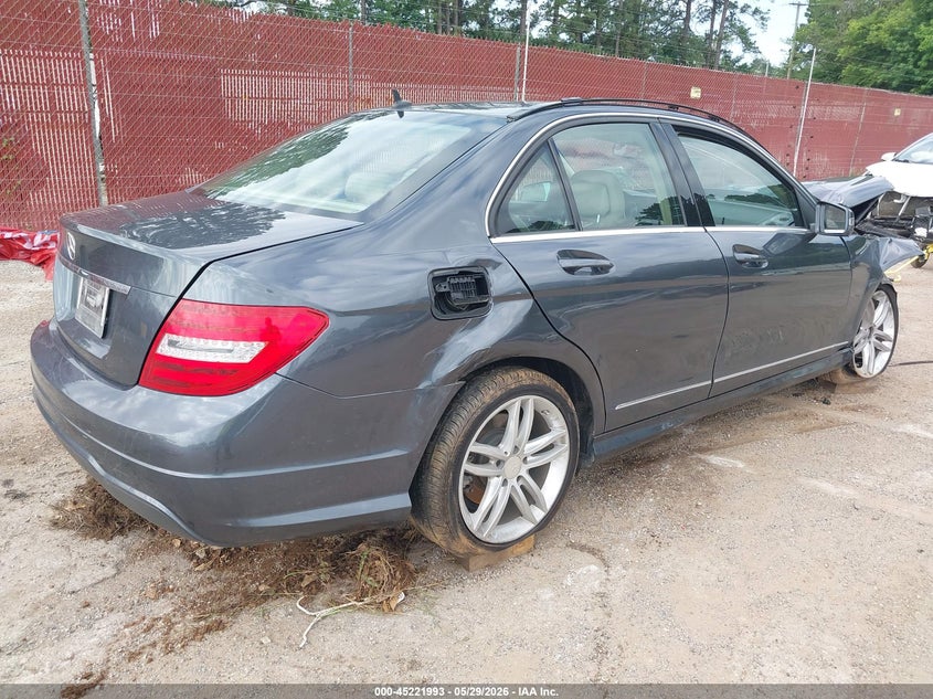 2014 Mercedes-benz C-klasse VIN WDDGF4HB8EA909329 IAAI salvage auction — FRONT END, Salvage Title, sold $400 on 2026-07-16 (photo 4)