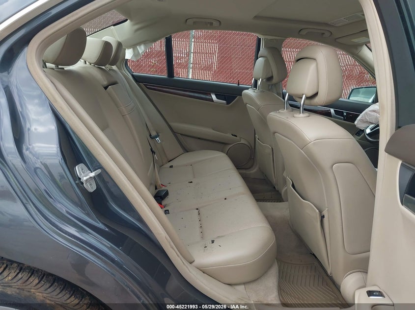 2014 Mercedes-benz C-klasse VIN WDDGF4HB8EA909329 IAAI salvage auction — FRONT END, Salvage Title, sold $400 on 2026-07-16 (photo 8)