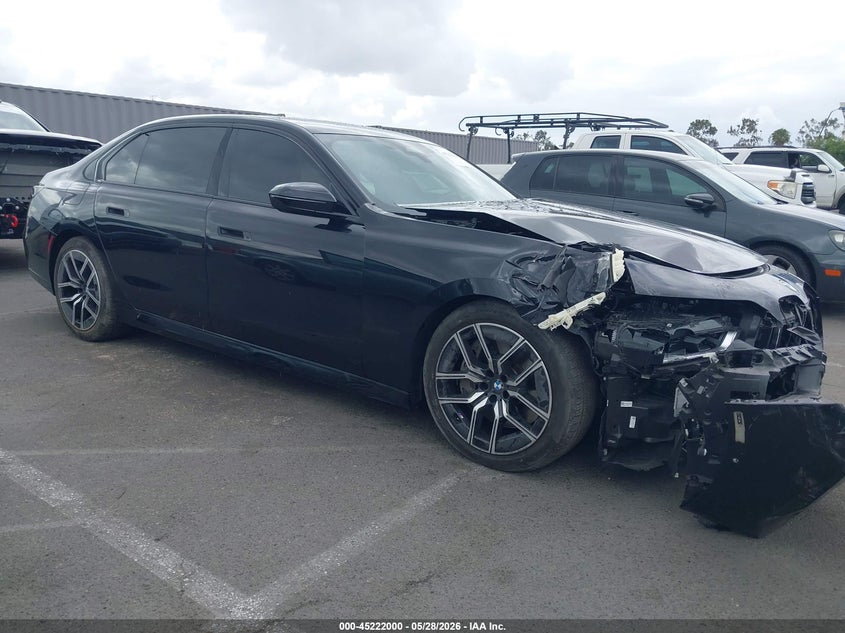2024 BMW 7er VIN WBA33EJ06RCR19364 — IAAI salvage auction photo