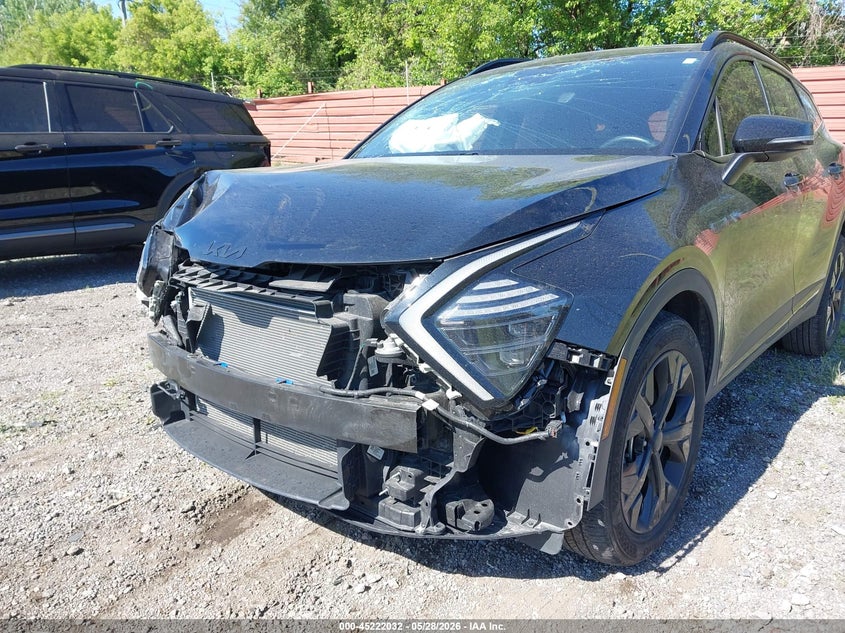 2025 Kia Sportage VIN 5XYK6CDF1SG266664 IAAI salvage auction — FRONT & REAR, Scrap (Michigan), sold $25 on 2026-07-30 (photo 6)