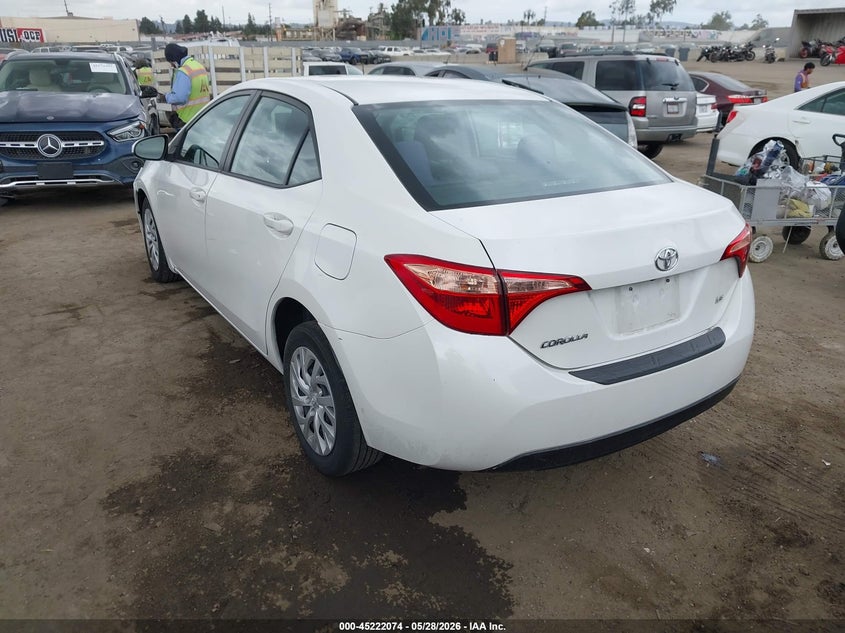 2018 Toyota Corolla VIN 5YFBURHE4JP836337 IAAI salvage auction — RIGHT FRONT, Salvage Title, sold $4,400 on 2026-07-29 (photo 3)