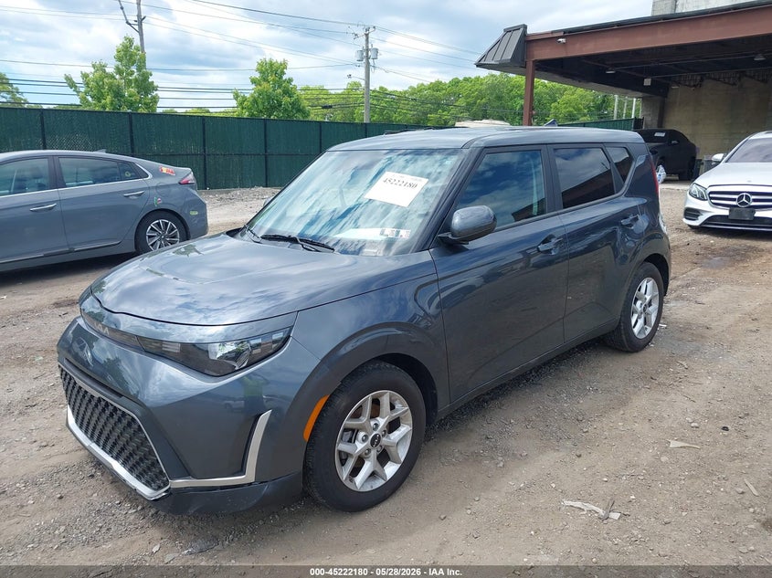 2025 Kia Soul VIN KNDJ23AU2S7271105 IAAI salvage auction — RIGHT FRONT, Salvage Title, sold $5,750 on 2026-07-07 (photo 2)