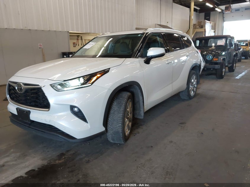 2021 Toyota Highlander VIN 5TDDZRBH6MS123285 IAAI salvage auction — REAR END, Salvage (Oregon), sold $12,500 on 2026-08-22 (photo 2)