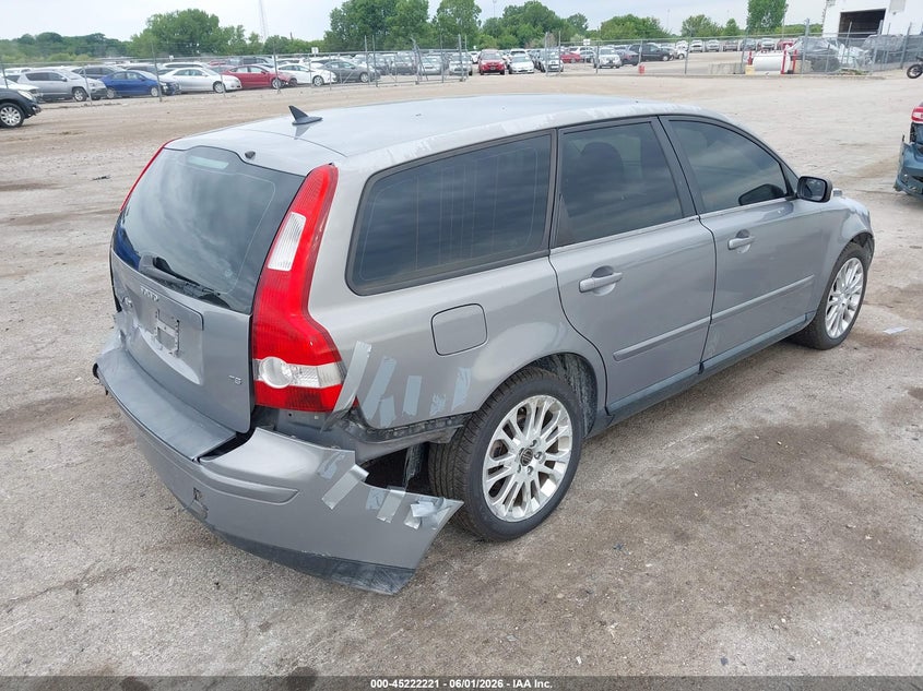 2005 Volvo V50 VIN YV1MJ682952041417 IAAI salvage auction — REAR END, Salvage (Illinois), sold $25 on 2026-07-22 (photo 4)