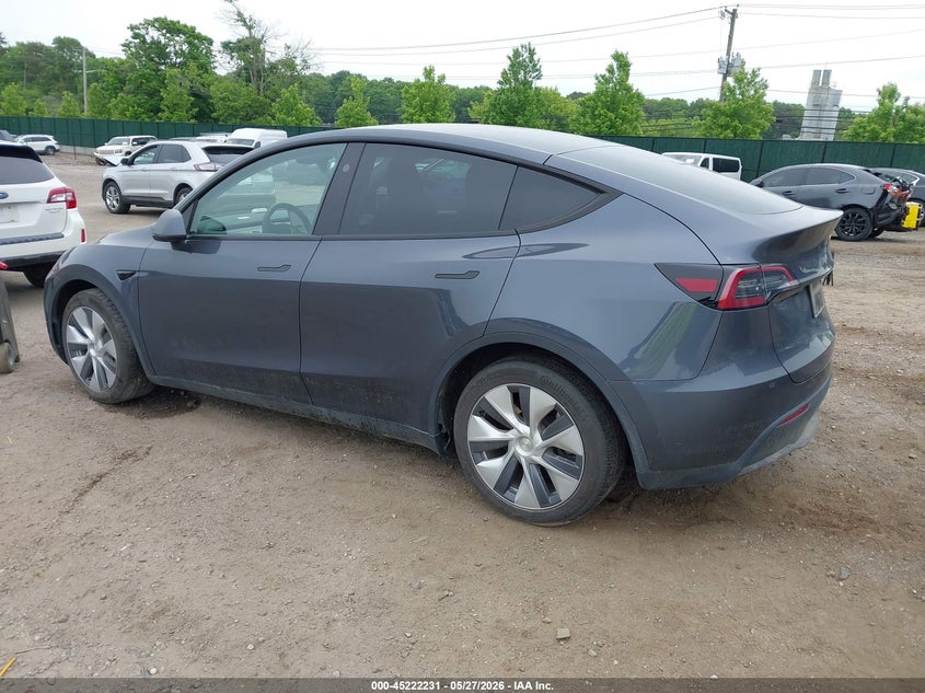 2023 Tesla Model y VIN 7SAYGDEE8PF845638 IAAI salvage auction — WATER/FLOOD, Mv-907A (New York), sold $9,100 on 2026-07-23 (photo 3)