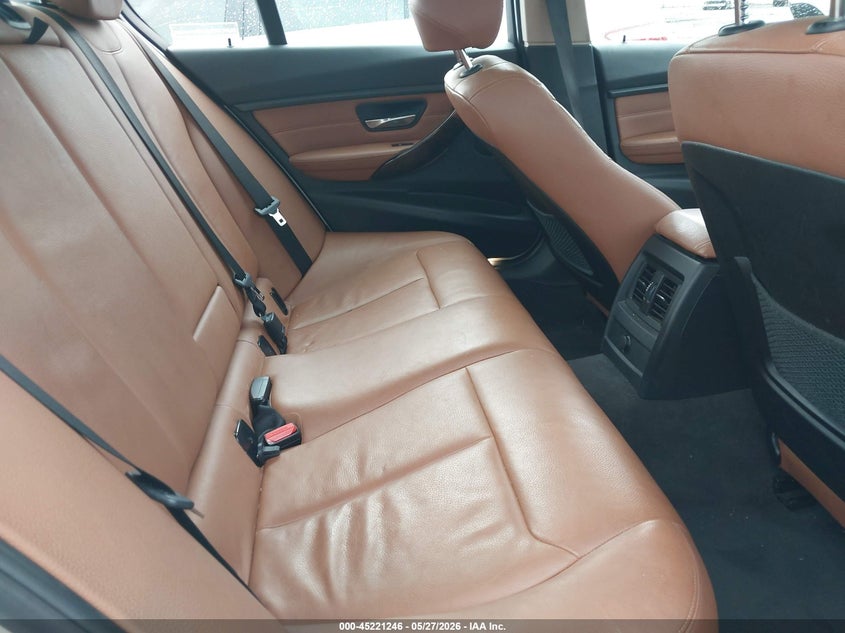 2014 BMW 3er VIN WBA3A5C50EJ464273 IAAI salvage auction — ALL OVER, Salvage Title, sold $825 on 2026-07-11 (photo 8)