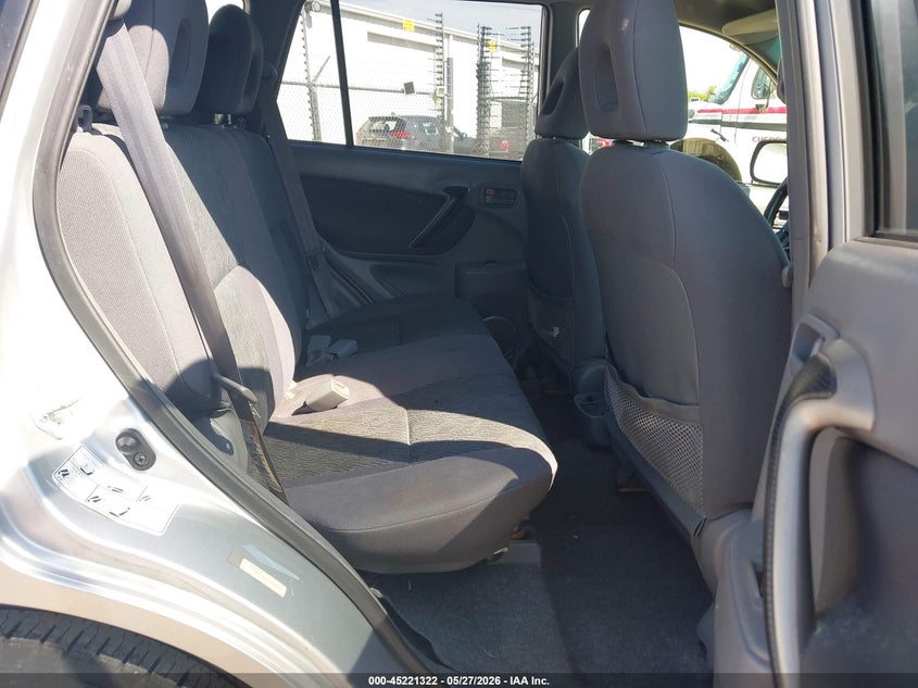 2002 Toyota Rav 4 VIN JTEGH20V420044077 IAAI salvage auction — REAR END, Salvage (Illinois), sold $550 on 2026-07-15 (photo 8)