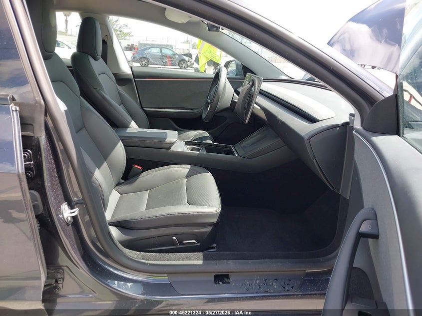 2025 Tesla Model 3 VIN 5YJ3E1EA1SF920925 IAAI salvage auction — FRONT & REAR, Salvage Title, sold $9,600 on 2026-07-06 (photo 5)