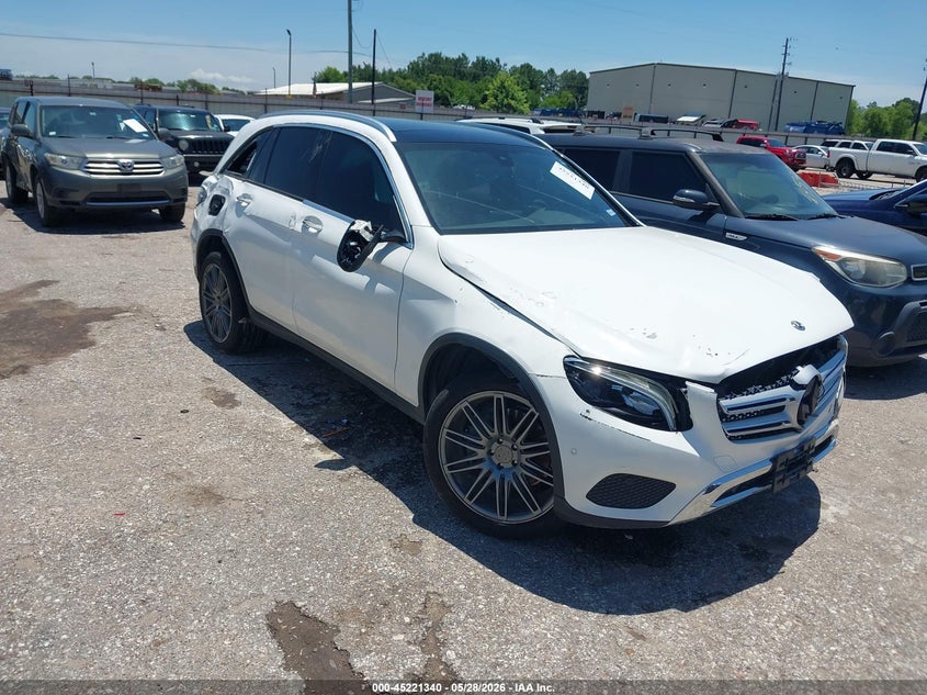 2018 Mercedes-benz Glc VIN WDC0G4JBXJV065942 IAAI salvage auction — FRONT & REAR, Wait Title, sold $3,550 on 2026-08-19 (photo 1)
