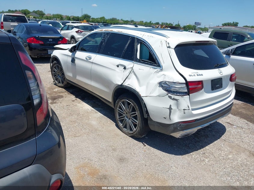 2018 Mercedes-benz Glc VIN WDC0G4JBXJV065942 IAAI salvage auction — FRONT & REAR, Wait Title, sold $3,550 on 2026-08-19 (photo 3)