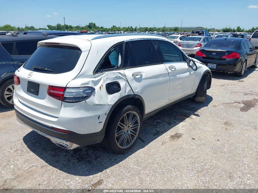 2018 Mercedes-benz Glc VIN WDC0G4JBXJV065942 IAAI salvage auction — FRONT & REAR, Wait Title, sold $3,550 on 2026-08-19 (photo 4)