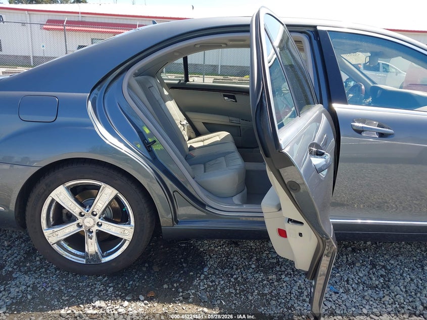 2010 Mercedes-benz S class VIN WDDNG7BBXAA324227 IAAI salvage auction — FRONT END, Bill Of Sale (Washington), sold $1,050 on 2026-07-22 (photo 8)
