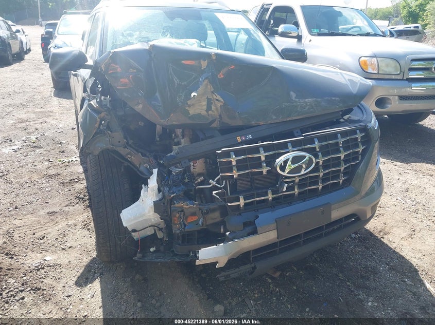 2025 Hyundai Venue VIN KMHRC8A34SU406778 IAAI salvage auction — RIGHT FRONT, Salvage (Massachusetts), sold $225 on 2026-07-28 (photo 6)