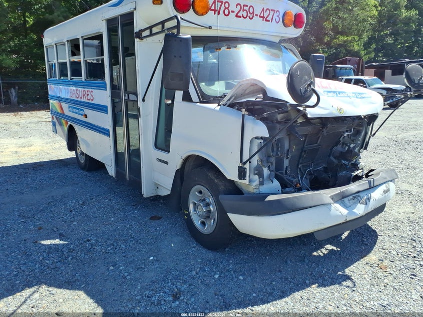 2004 Blue bird Express cutaway VIN 1GBHG31V041104616 IAAI salvage auction — FRONT END, Salvage (Georgia), sold $400 on 2026-07-08 (photo 1)